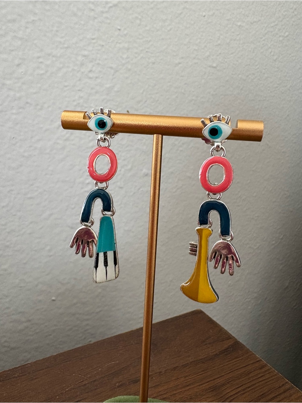 Taratata Whimsical Mismatch Earrings